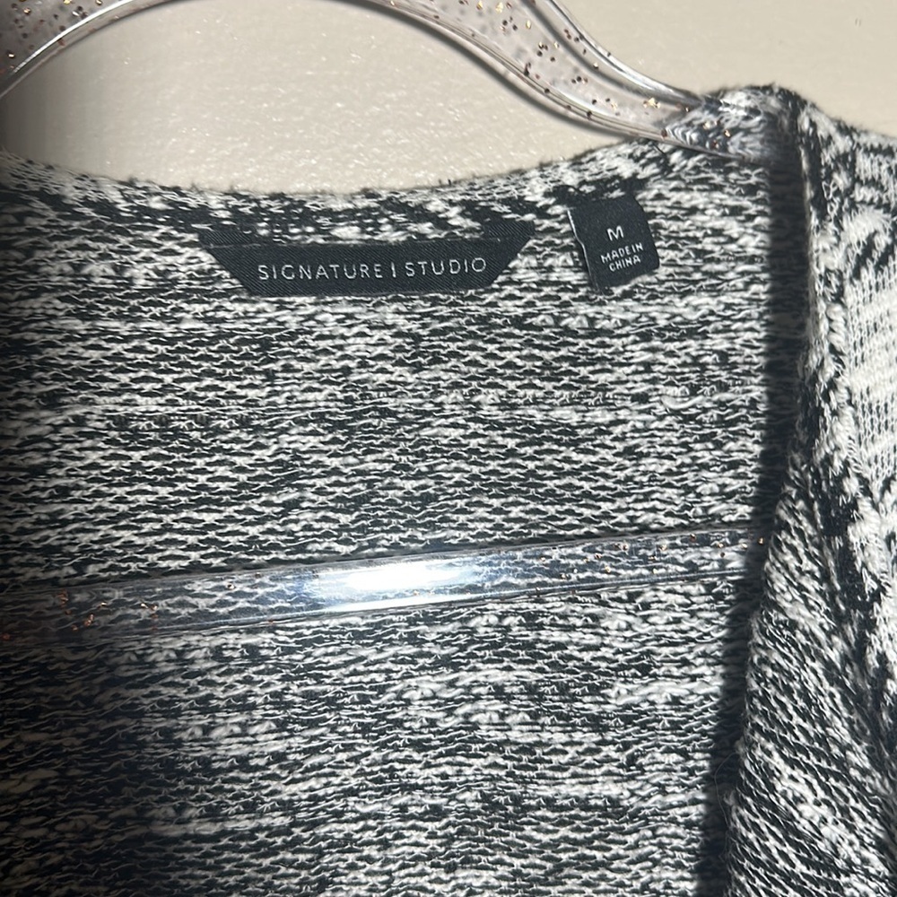 Signature Studio Plaid Blazer Style Cardigan Sweater | Medium‎ - Picture 3 of 4